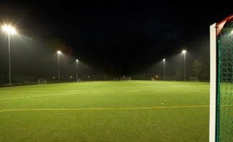 足球照明的標(biāo)準(zhǔn)是什么 足球場(chǎng)怎么安裝燈 如何設(shè)計(jì)足球場(chǎng)照明解決方案